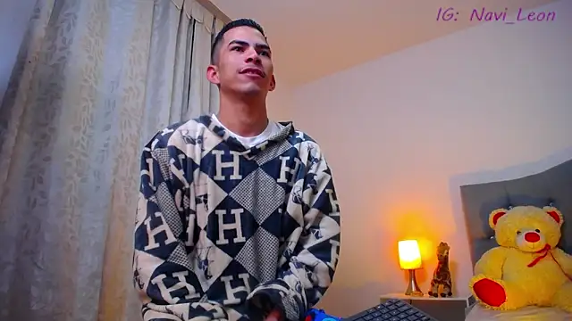 TOMBOYSEXX online show from 02.02.26