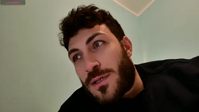 Snapshot of mark_ariete chatting on 04.03.26 mark ariete online show from 04.03.26