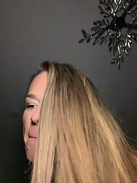 vinique99 online show from 02.04.26