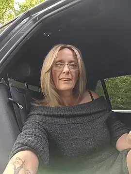 Sacha Scorp online show from 04.21.26