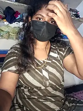 Snapshot of tamilsaisree chatting on 03.10.26 tamilsaisree online show from 03.10.26
