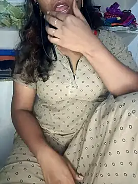 Snapshot of tamilsaisree chatting on 03.11.26 tamilsaisree online show from 03.11.26