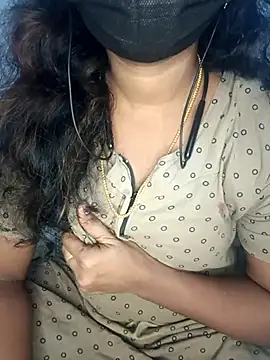Snapshot of tamilsaisree chatting on 03.22.26 tamilsaisree online show from 03.22.26