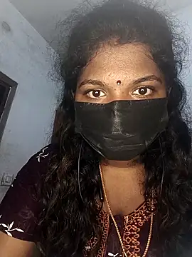 Snapshot of tamilsaisree chatting on 04.24.26 tamilsaisree online show from 04.24.26