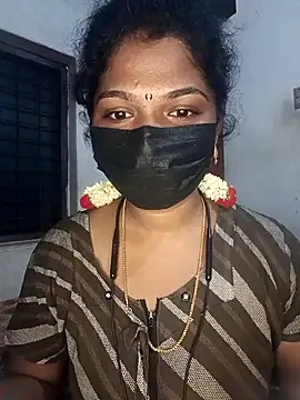 Snapshot of tamilsaisree chatting on 05.12.26 tamilsaisree online show from 05.12.26