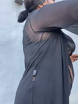 THICKBARBIE32 online show from 06.15.26