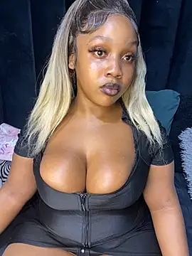 THICKBARBIE32 online show from 07.25.26