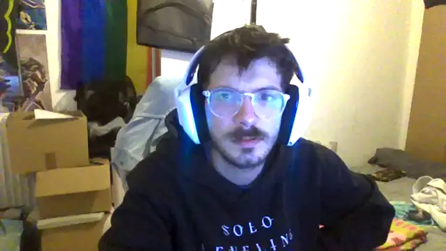 Snapshot of atreus69big chatting on 05.16.26 atreus69big online show from 05.16.26