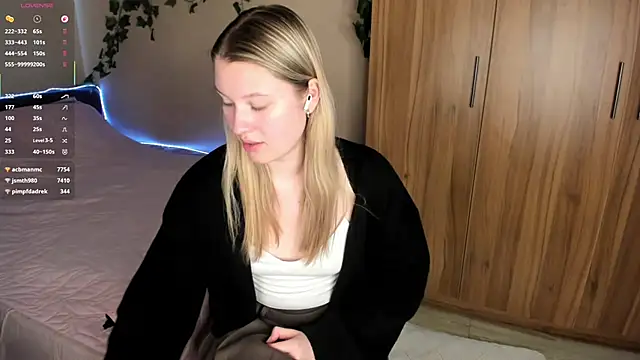 SkyeDavis online show from 03.26.26