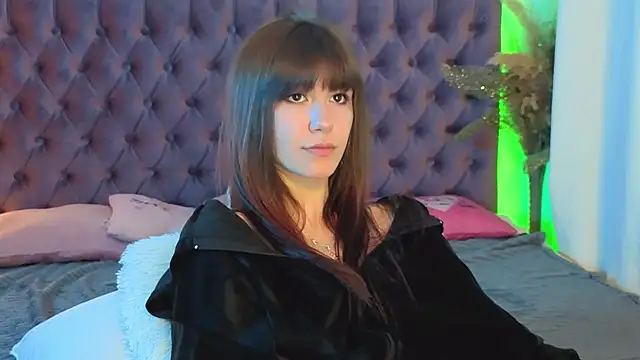 Snapshot of MilanaHotts chatting on 06.05.26 MilanaHotts online show from 06.05.26