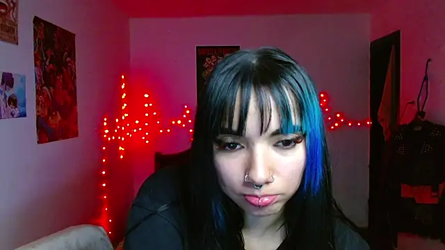 Snapshot of _Veronicaa_ chatting on 04.08.26 Veronicaa online show from 04.08.26