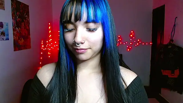 Snapshot of _Veronicaa_ chatting on 04.19.26 Veronicaa online show from 04.19.26
