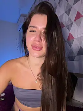 Lira Fayeee online show from 07.06.26