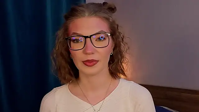 Snapshot of JeaneneWoltz chatting on 02.06.26 JeaneneWoltz online show from 02.06.26