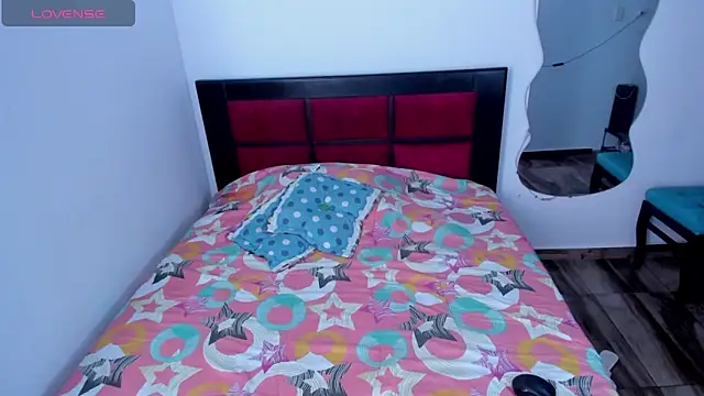 CRISTAL T2 online show from 02.25.26