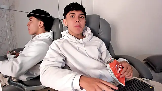  TaylorBlack online show from 03.16.26