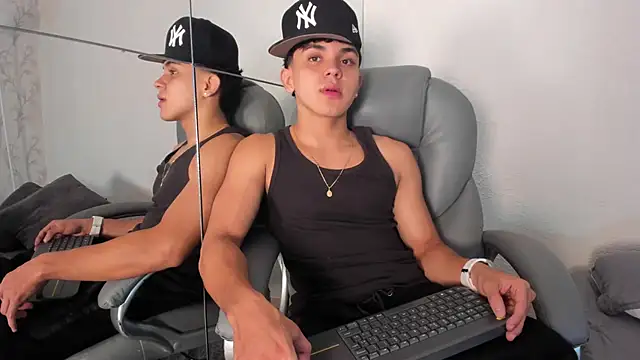  TaylorBlack online show from 04.08.26