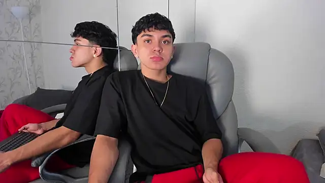  TaylorBlack online show from 04.14.26