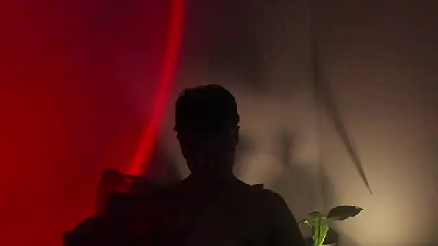 Snapshot of charlie_dicker chatting on 03.12.26 charlie dicker online show from 03.12.26