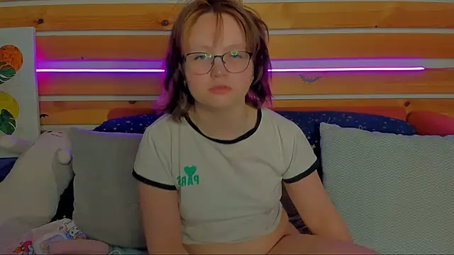 Snapshot of Mary_Bryantt chatting on 02.15.26 Mary Bryantt online show from 02.15.26