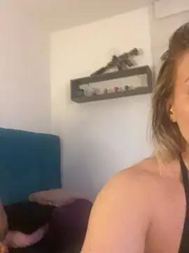 Snapshot of Natalia_Fit chatting on 04.18.26 Natalia Fit online show from 04.18.26