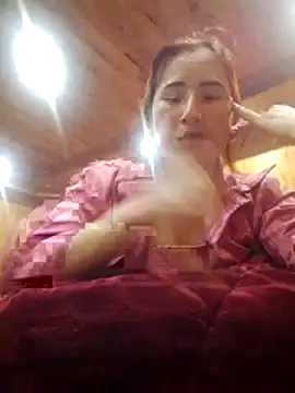 Belinda-686 online show from 12.17.25