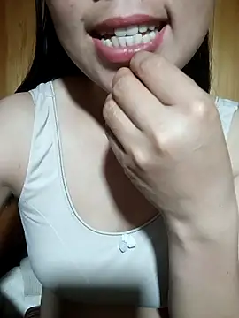 Chloe-ee online show from 02.05.26