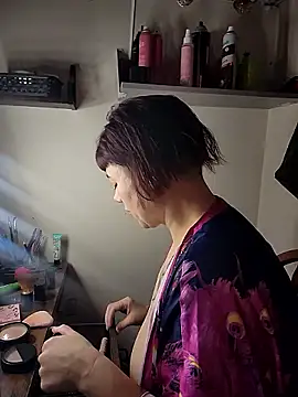 Snapshot of infinirose chatting on 02.20.26 infinirose online show from 02.20.26