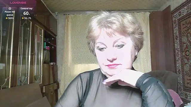 Snapshot of Casey_peach chatting on 04.03.26 Casey peach online show from 04.03.26