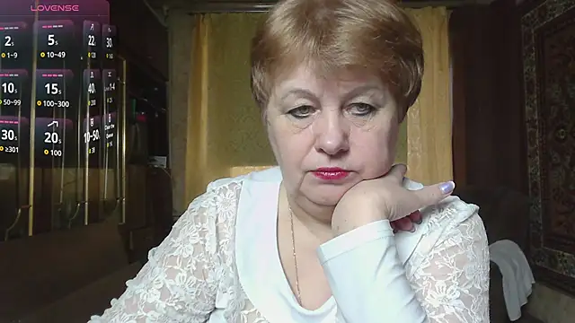 Snapshot of Casey_peach chatting on 04.16.26 Casey peach online show from 04.16.26