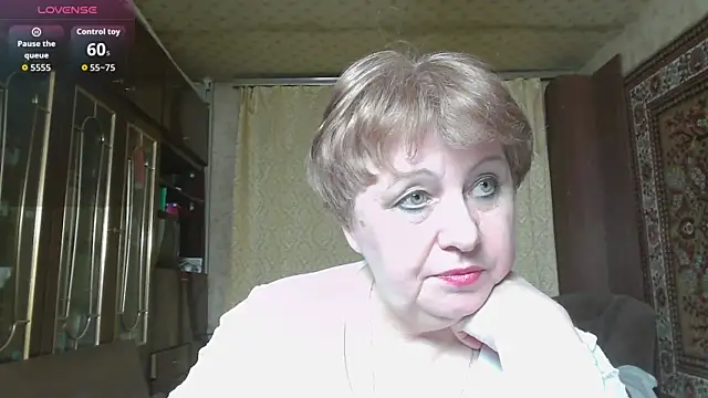 Snapshot of Casey_peach chatting on 04.16.26 Casey peach online show from 04.16.26