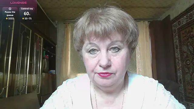 Snapshot of Casey_peach chatting on 04.18.26 Casey peach online show from 04.18.26