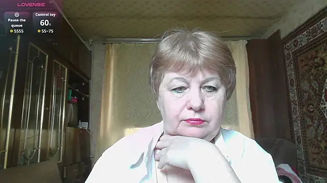 Snapshot of Casey_peach chatting on 04.24.26 Casey peach online show from 04.24.26