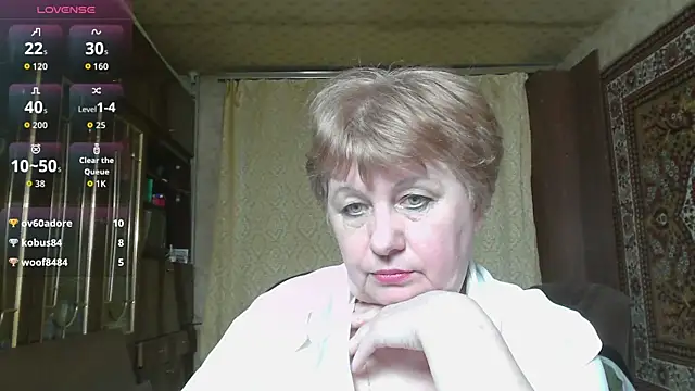 Snapshot of Casey_peach chatting on 04.24.26 Casey peach online show from 04.24.26