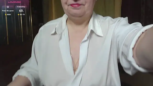 Snapshot of Casey_peach chatting on 04.25.26 Casey peach online show from 04.25.26