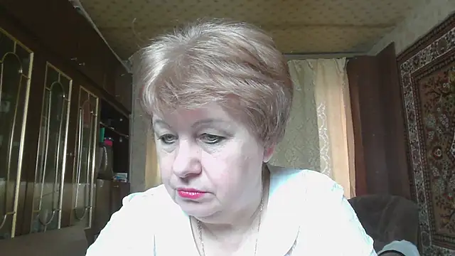 Snapshot of Casey_peach chatting on 04.28.26 Casey peach online show from 04.28.26