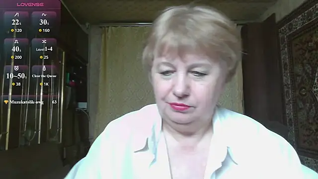 Snapshot of Casey_peach chatting on 05.04.26 Casey peach online show from 05.04.26