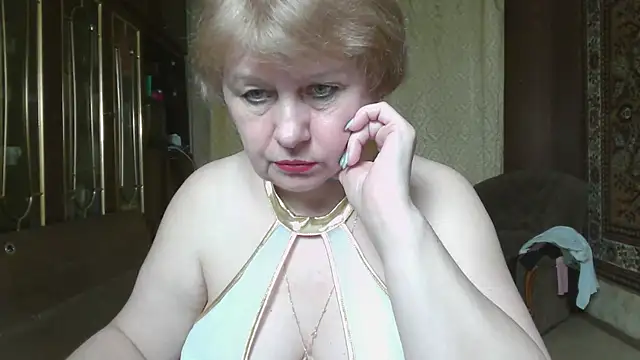 Snapshot of Casey_peach chatting on 05.28.26 Casey peach online show from 05.28.26