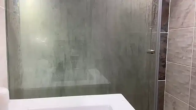 HotWhisper22 online show from 04.09.26