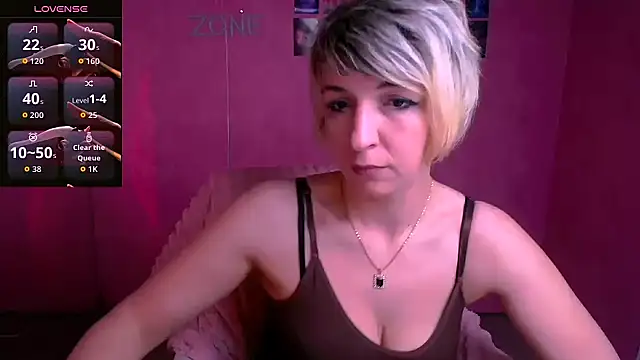 Lana Foxyy online show from 03.17.26