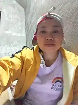 Snapshot of Maikha08 chatting on 01.17.26 Maikha08 online show from 01.17.26