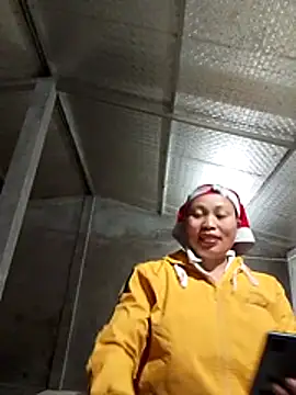 Snapshot of Maikha08 chatting on 02.01.26 Maikha08 online show from 02.01.26