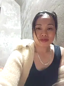 Snapshot of Maikha08 chatting on 02.15.26 Maikha08 online show from 02.15.26