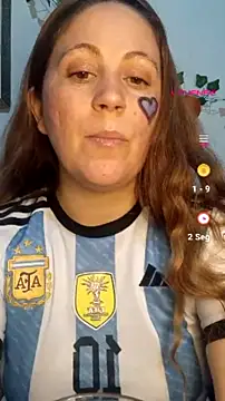 Snapshot of SofiEsteves chatting on 07.19.26 SofiEsteves online show from 07.19.26