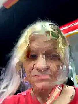 Snapshot of lindzybella chatting on 09.19.25 lindzybella online show from 09.19.25