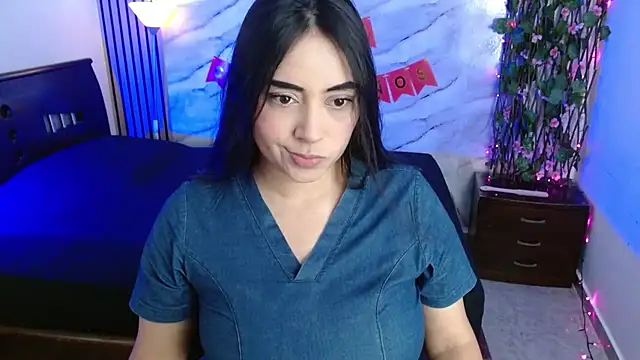 latin mommy  online show from 02.21.26