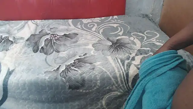 Snapshot of LaicyBrown76 chatting on 04.01.26 LaicyBrown76 online show from 04.01.26