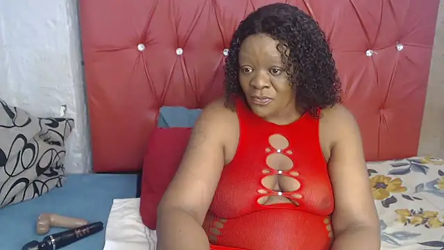 Snapshot of LaicyBrown76 chatting on 04.05.26 LaicyBrown76 online show from 04.05.26