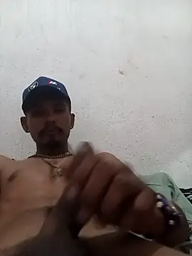 Leonidasz13auh online show from 02.22.26