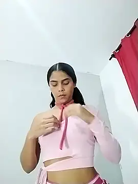 Snapshot of Emily_hot26 chatting on 12.18.25 Emily hot26 online show from 12.18.25